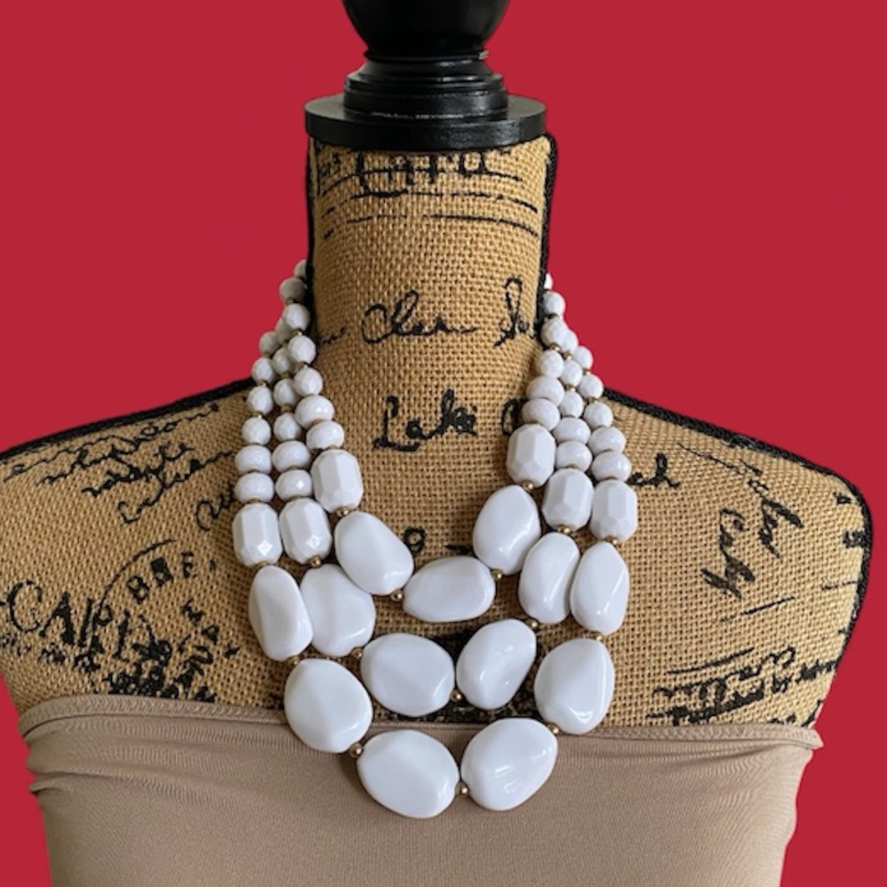 Elegant White Beaded Necklace